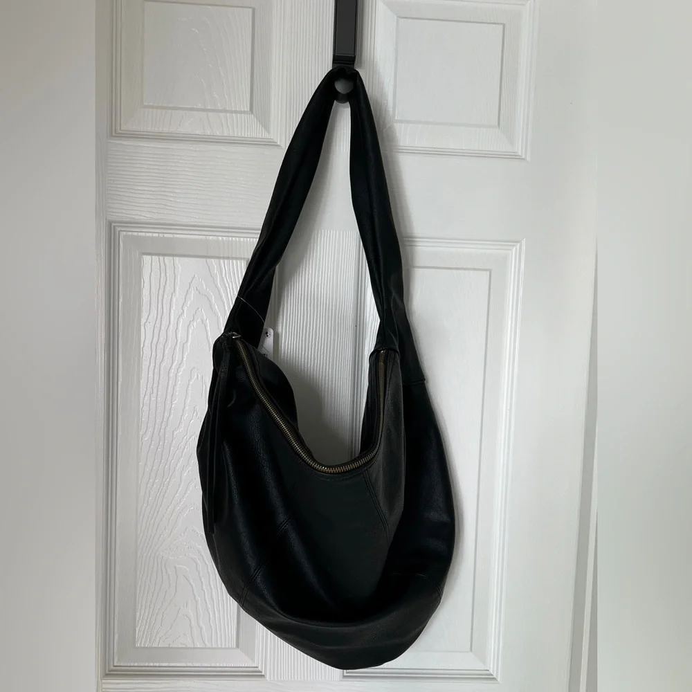 Free People Black Hobo Bag - Picture 3 of 16